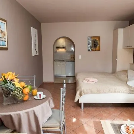 Apartment Studio In With Sea View, Terrace, Air Conditioning, Wi-fi