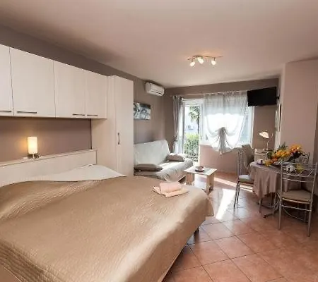 Studio In With Sea View, Terrace, Air Conditioning, Wi-fi