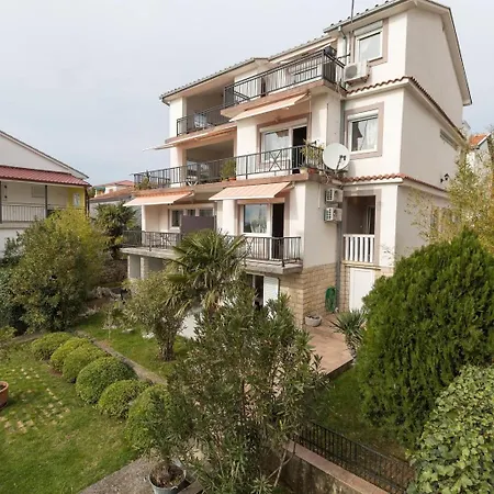 Studio In With Sea View, Terrace, Air Conditioning, Wi-fi * Crikvenica