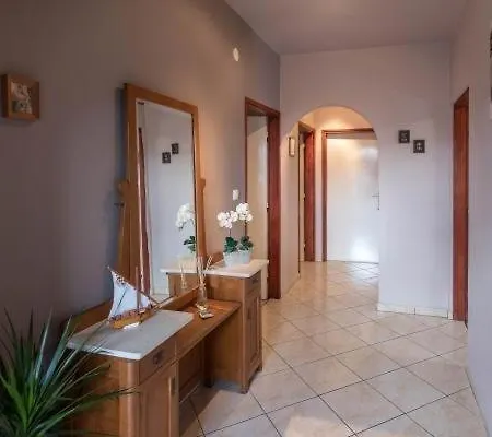 Apartment Studio In With Sea View, Terrace, Air Conditioning, Wi-fi Crikvenica